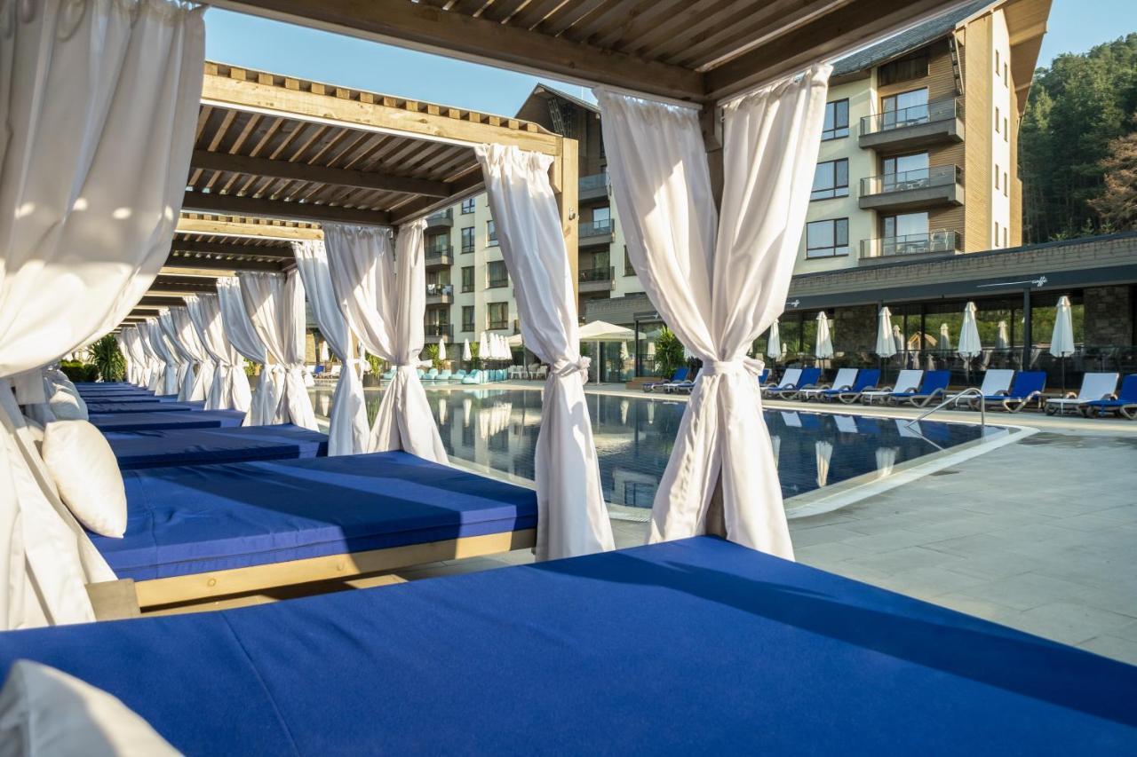 阿尔特水疗公园酒店 韦林格勒 外观 照片 The pool at the Wynn