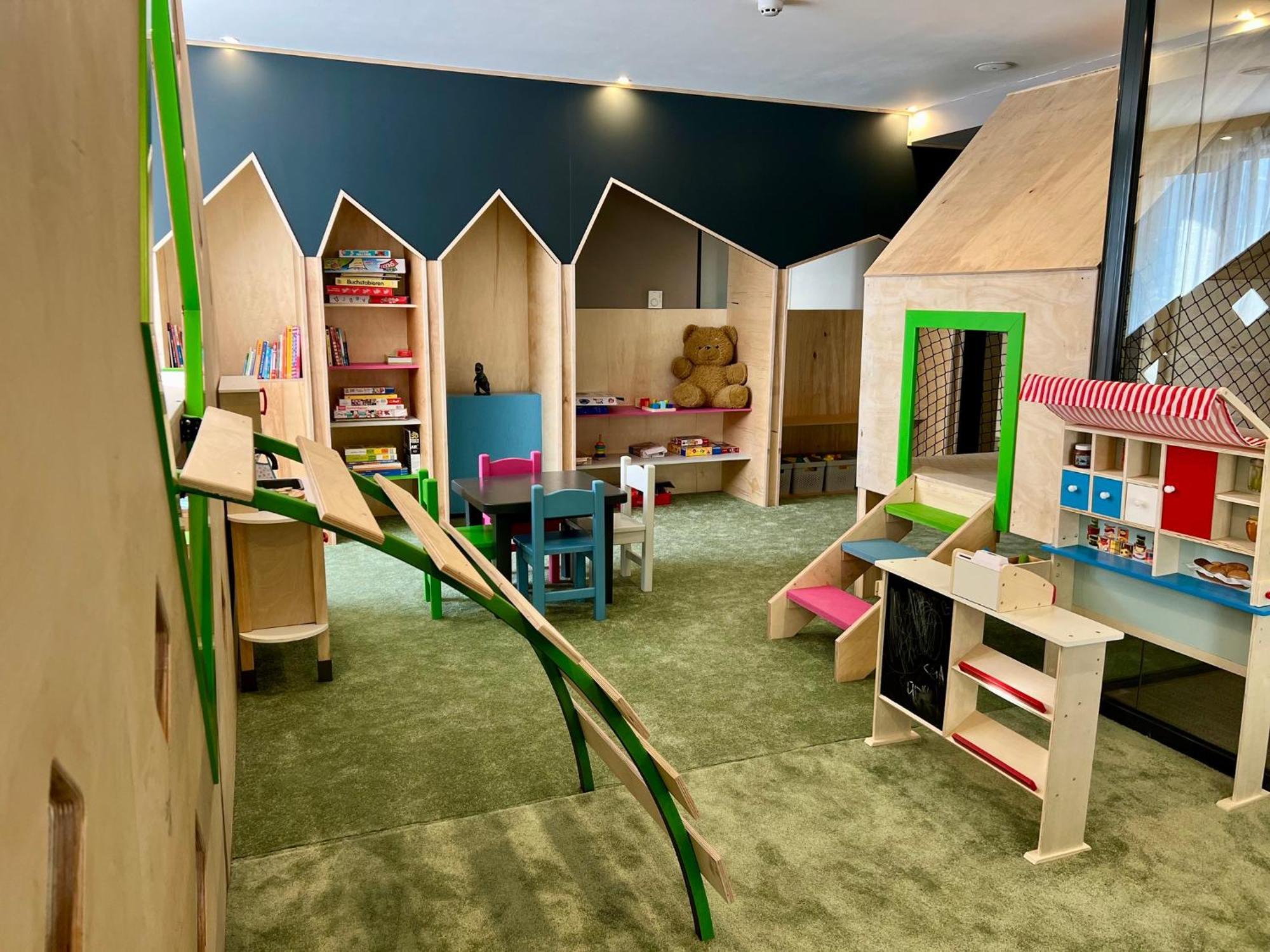 阿尔特水疗公园酒店 韦林格勒 外观 照片 The Children's Museum of Oakville